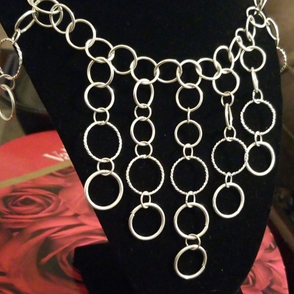 Fashion necklace silver circles boho